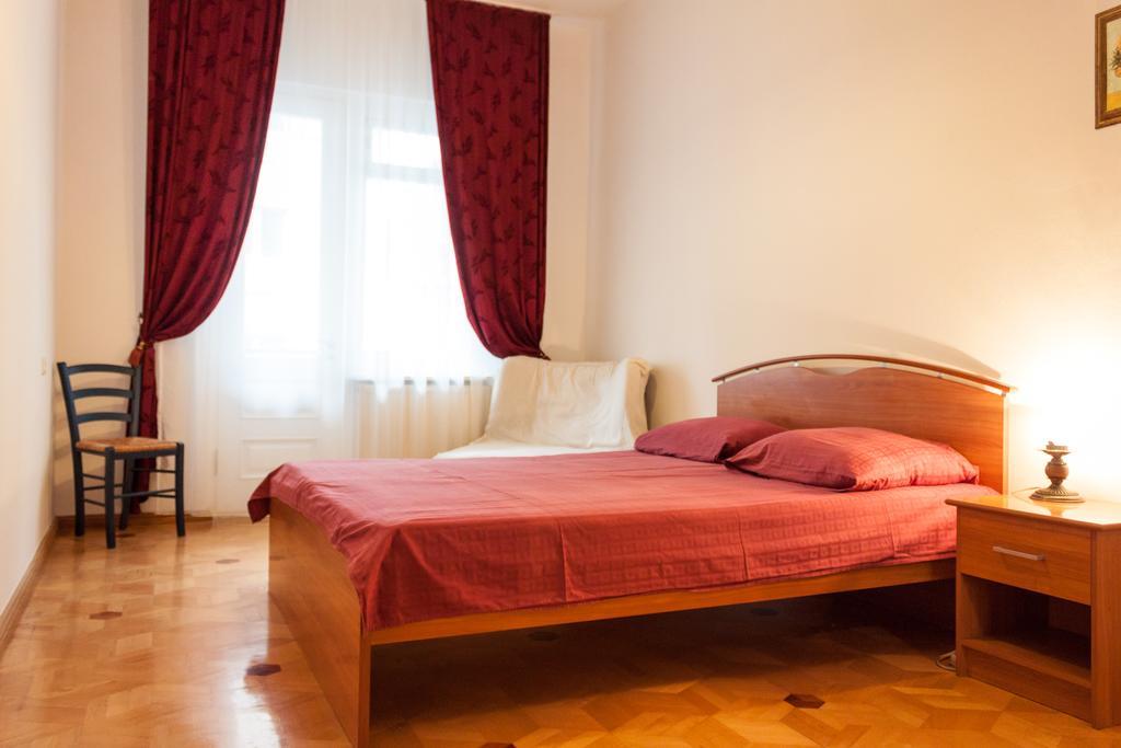 Apartment Janashia Tbilisi Exterior foto